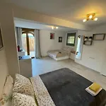 Riu Altaret Villa